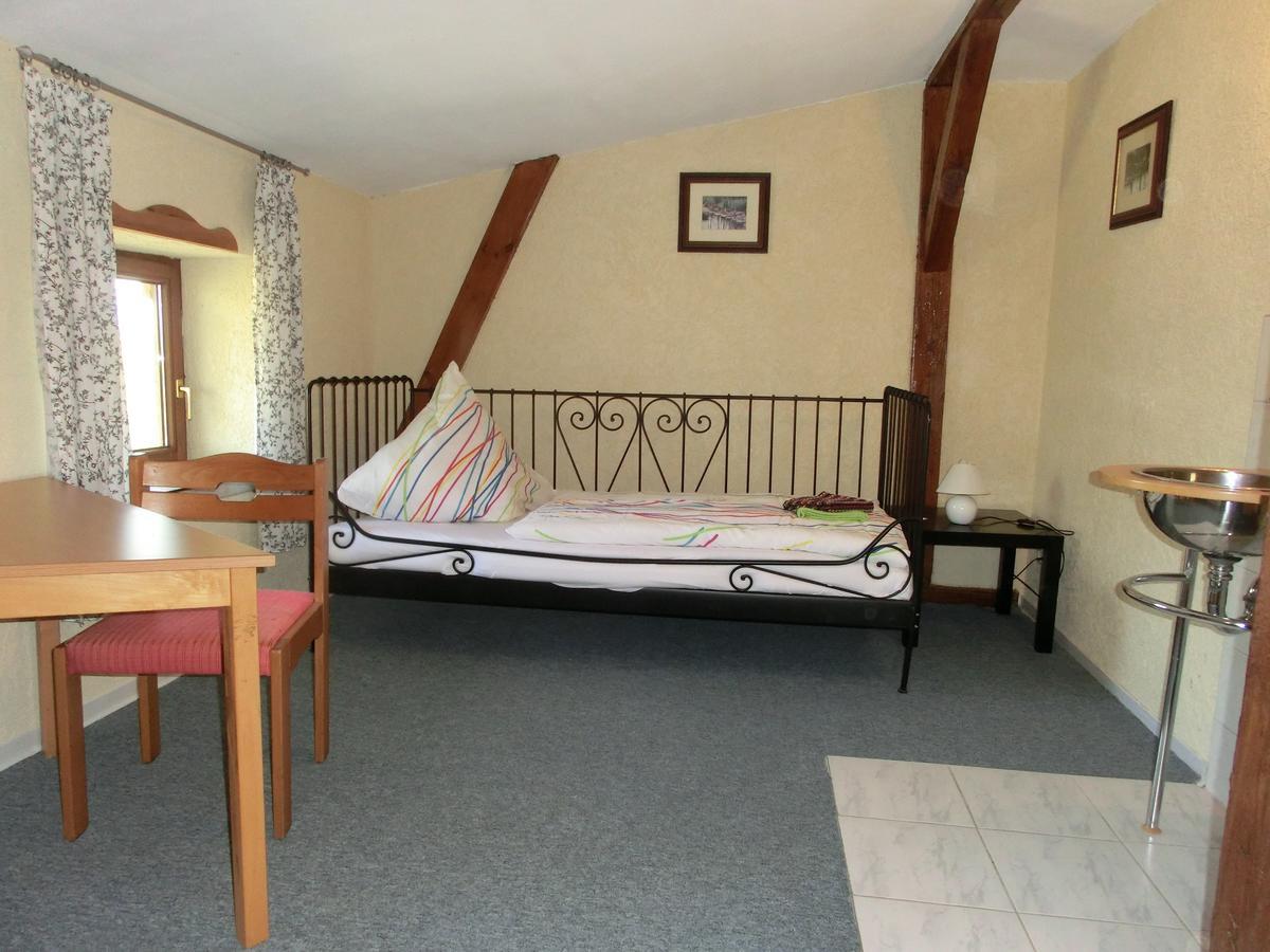 Domane Neu Gaarz Hostel Quarto foto