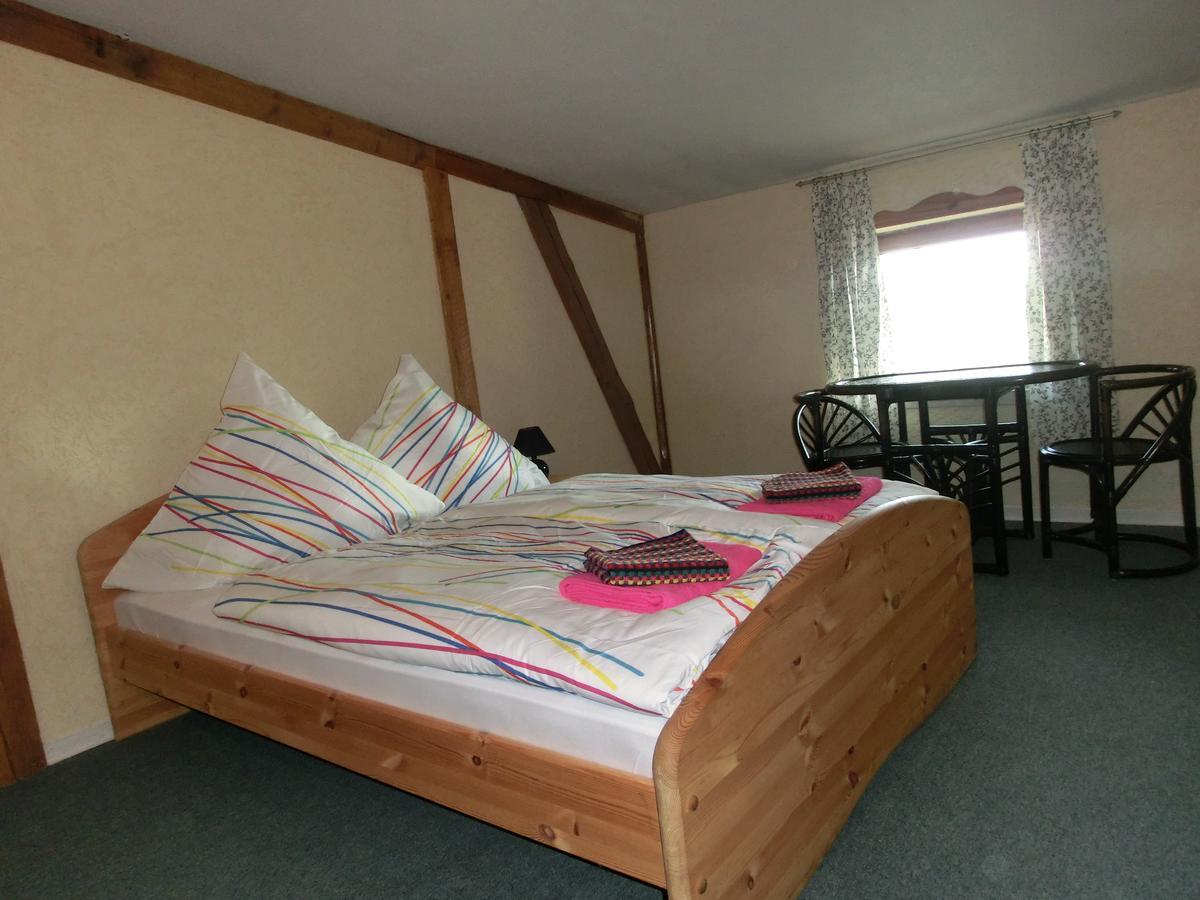 Domane Neu Gaarz Hostel Quarto foto